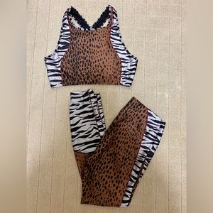 GOOD AMERICAN Workout Set Bra & Leggings Leopard & Zebra Print Sizes 4 & 5 (XL)